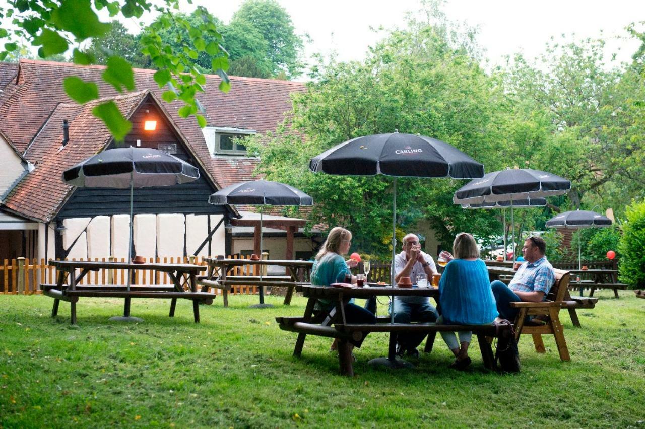 The Poacher Inn Хук Экстерьер фото